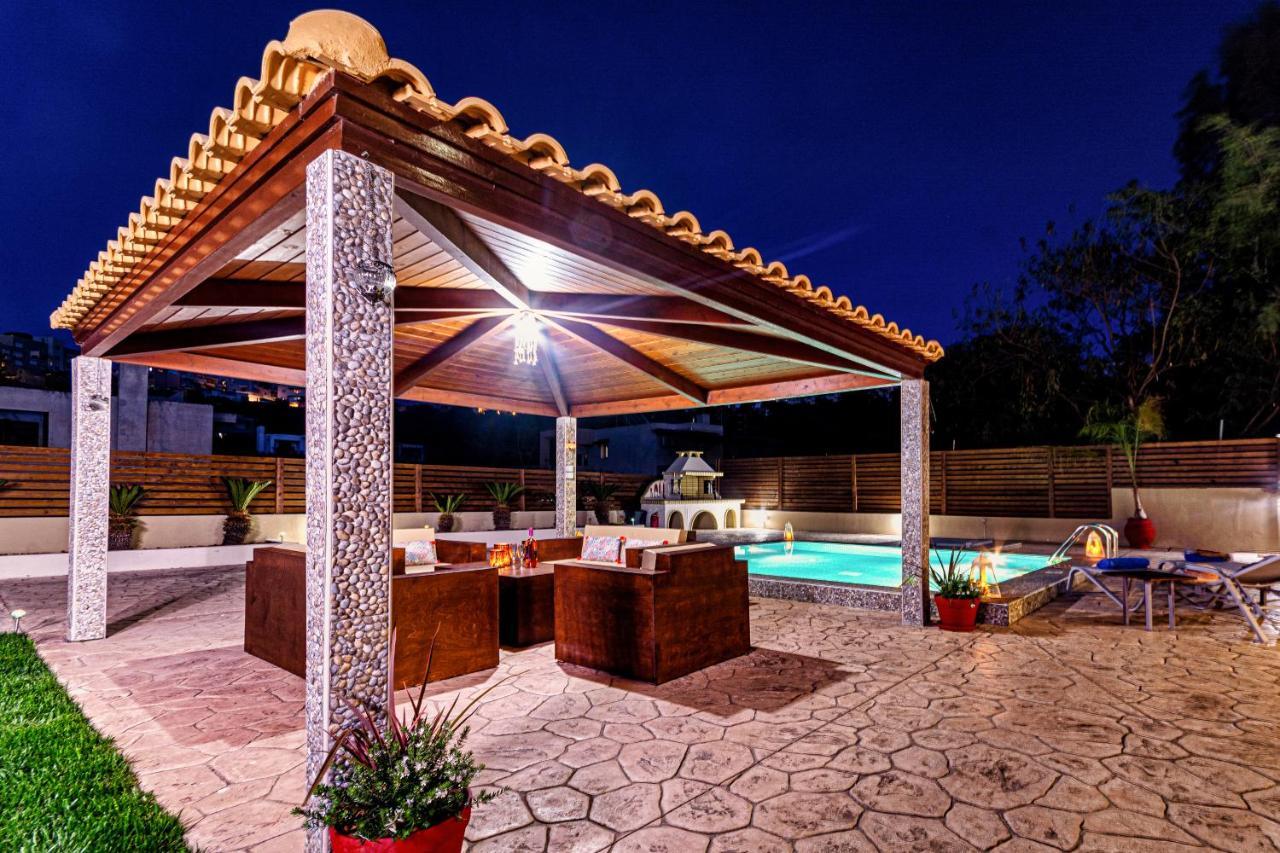 Vilă Maria's Luxurious In *
